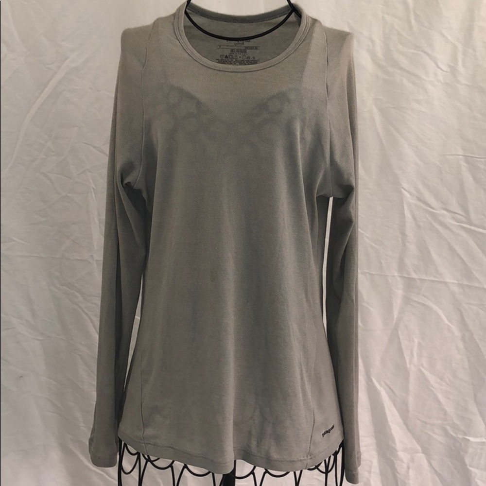 Patagonia long sleeve athletic shirt